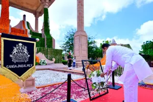 कारगिल विजय दिवस: सीएम भजनलाल ने दी अमर जवान ज्योति पर श्रद्धांजलि, शहीदों के सर्वोच्च बलिदान को किया नमन, कहा-कारगिल के वीर सदैव रहेंगे प्रेरणास्रोत
