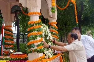 कारगिल विजय दिवस पर विधानसभा में शहीदों को श्रद्धांजलि, स्पीकर देवनानी ने किया पुष्पचक्र अर्पित