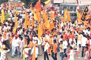 गुलाबी नगरी में गूंजा भगवा आक्रोश, संतों की अगुवाई में निकली विशाल रैली