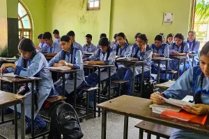 विद्यार्थियों की सुरक्षा को लेकर शिक्षा विभाग का बड़ा आदेश, सरकारी स्कूलों में बिना प्रधानाचार्य की अनुमति के प्रवेश नहीं कर सकेंगे बाहरी व्यक्ति