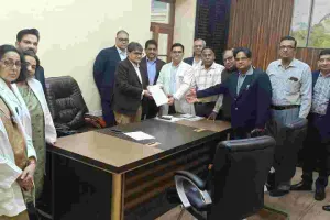 एसएमएस मेडिकल कॉलेज : चिकित्सक शिक्षकों की चुनाव ड्यूटी लगाने का RMCTA ने किया विरोध