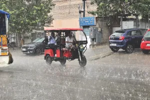 जयपुर-अलवर में बारिश : बाकी जगहों पर सूखा, जेएलएन मार्ग, मालवीय नगर  सहित कुछ इलाकों में हुई बारिश