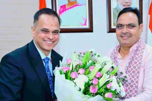 सेवा विस्तार के बाद मुख्यमंत्री भजनलाल शर्मा से मिले मुख्य सचिव वी. श्रीनिवास, प्रशासनिक एवं शासन से जुड़े विभिन्न विषयों पर चर्चा