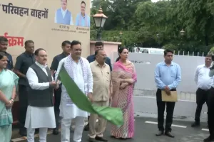 जयपुर में स्वास्थ्य सेवाओं को मिली बड़ी मजबूती, जेपी नड्डा और CM भजनलाल ने 10 अत्याधुनिक रक्त संग्रहण वाहनों को दिखाई हरी झंडी