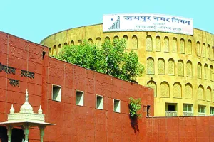 निगम चुनाव में पूर्व पार्षद आजमाएंगे भाग्य : तैयारियों में जुटे, निगम में एनओसी के लिए लगाने लगे चक्कर