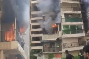 ग्रेटर नोएडा की हाईराइज सोसाइटी में आग: 21वीं मंजिल के बंद फ्लैट से उठा धुआं, समय रहते टला बड़ा हादसा