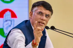खड़गे पर टिप्पणी से गरमाई सियासत : कांग्रेस का BJP पर हमला, खेड़ो बोले- दलित नेता को अपमानित करने वाली सोच बेनकाब