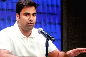 कांग्रेस राष्ट्रीय सचिव वरुण चौधरी का काशी दौरा: नेताओं और कार्यकर्ताओं से की मुलाकात, बूथ स्तर पर संगठन मजबूत करने का आह्वान