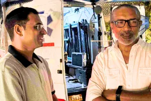 जयपुर में वेब सीरीज की शूटिंग कर रहे प्रकाश झा : हनु रोज ने की मुलाकात, राजस्थान में पर्यटन बढ़ाने पर हुई चर्चा