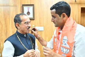 नगर निगम चुनाव : निर्दलीय पार्षद रात को भाजपा में आए, सुबह मुकर गए