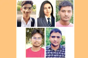 युवा की आवाज : सफाई तो ठीक है साहब...अब स्टूडेन्ट की भी सुनिए!