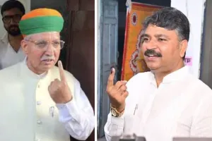 नगर निकाय चुनाव: जोधपुर की छह नगरपालिकाओं में मतदान जारी, केंद्रीय मंत्री अर्जुन राम मेघवाल ने कतार में खड़े होकर डाला वोट