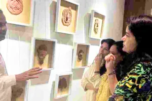 आरआईसी में सजी कला-प्रदर्शनी में कला-प्रेमियों के बीच दुर्लभ कृतियां बनीं आकर्षण का केंद्र, 35 कलाकारों की 50 कलाकृतियां एक मंच पर