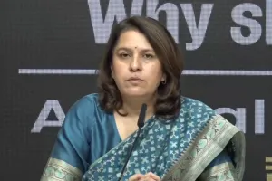 यूपीआई शुल्क लगाने से बढ़ेगी वस्तुओं की लागत : दुकानदार बढ़ी हुई लागत की ग्राहकों से करेगा भरपाई, सुप्रिया ने कहा- जनविरोधी फैसला वापस ले सरकार