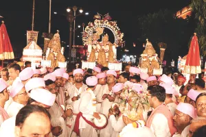परकोटे में निकली 208 साल पुरानी हेड़े की परिक्रमा, शाम को राजसी शोभायात्रा में हुई परिवर्तित 
