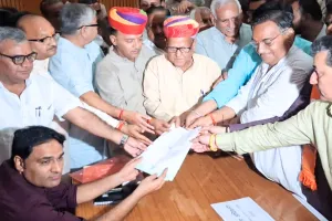 जोधपुर महापौर चुनाव : भाजपा की ओर से प्रसन्नचंद मेहता मैदान में, कांग्रेस से राजेंद्र सिंह ने भरा नामांकन