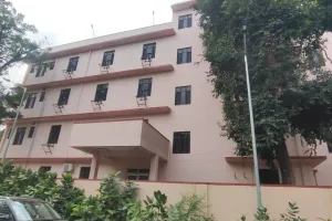 असर खबर का : 4.08 करोड़ की लागत से बनी जीएनएम हॉस्टल की नई बिल्डिंग शुरू