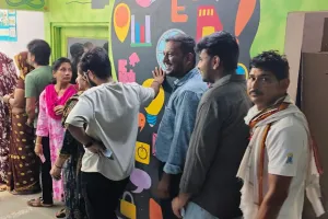 ईवीएम नहीं खुली तो फिर लगी वोटों की कतार, चार वार्डों में पुनर्मतदान में मतदाताओं में उत्साह