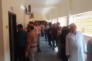 राजस्थान नगर निगम चुनाव 2026: किशनपोल के 12 वार्डों में दोपहर 1 बजे तक 39.80 प्रतिशत मतदान, मतदाताओं की लंबी कतारें आईं नजर