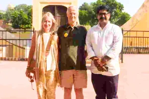 जयपुर पहुंची पैलेस ऑन व्हील्स, पारम्परिक अंदाज में पर्यटकों का स्वागत 