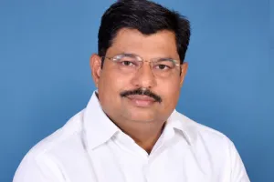 सपा नेता राजन रिजवी की बढ़ी मुश्किलें, महिला बैंक कर्मचारी को जाल में फंसाने, पीछा करने, गंदे मैसेज भेजने के आरोप में केस दर्ज 