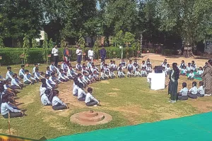शिक्षक दिवस पर देखिए शिक्षकों की एक उजली तस्वीर, खाली पदों के बीच उम्मीदों से चहकती कक्षाएं