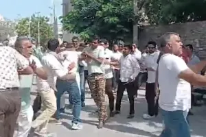 राजस्थान नगर निकाय चुनाव : किशनगढ़ में मतदान केंद्र के बाहर मारपीट, प्रत्याशी अनिल पारीक से हाथापाई के बाद पुलिस ने संभाला मोर्चा