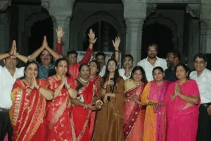 पदमपुरा जैन मंदिर में जैन सोशल ग्रुप ग्लोरी का धार्मिक कार्यक्रम, भजनों पर झूमे करीब 100 सदस्य और अतिथि