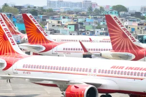 फुकेट-दिल्ली फ्लाइट हादसा : एयर इंडिया ने पायलट को किया बर्खास्त, पायलट ने ली थी नशीली दवा