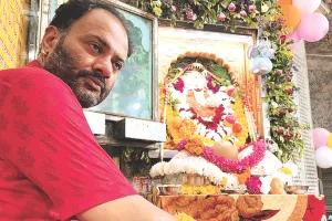 श्रीध्वजाधीश गणेश मंदिर में विशेष अभिषेक : शृंगार और पूजा, भक्तों ने सुख-समृद्धि की कामना की