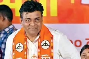 महाराष्ट्र: विधायक मुरजी पटेल का दावा, उद्धव सेना के 14 विधायक शिंदे खेमे के संपर्क में