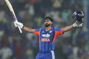 टी-20 सीरीज : श्रेयस अय्यर की आंधी में उड़ी विंडीज, भारत 8 विकेट से जीता