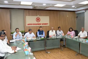 मुख्य सचिव ने नगरीय निकायों की 100 दिवसीय कार्ययोजना की समीक्षा की, व्यापार मंडलों को पुरस्कृत करने के निर्देश