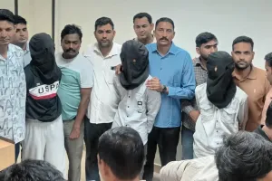 टाइगर श्रॉफ की कार पर फायरिंग के मामले में तीन आरोपी कोटा में गिरफ्तार, लॉरेंस गैंग से जुड़े हैं तार