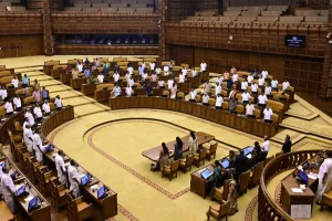केरल विधानसभा सत्र: सीएम सतीसन लाएंगे सीईसी ज्ञानेश कुमार को हटाने का प्रस्ताव, राजनीतिक टकराव की संभावना