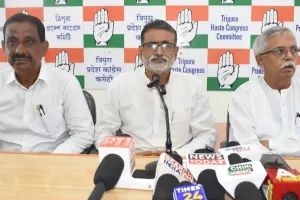 त्रिपुरा कांग्रेस का केंद्र पर हमला: भाजपा के सत्ता में आने के बाद लोकतंत्र हुआ कमजोर, जीरो-टॉलरेंस पॉलिसी पर उठाया सवाल 