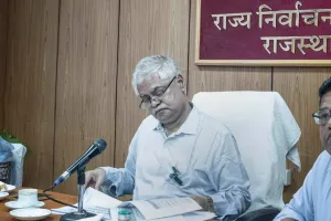 पंचायती राज चुनाव-2026 की तैयारियों को लेकर राज्य निर्वाचन आयुक्त ने ली वीसी, नगरीय निकाय चुनाव में 10,245 पदों के मुकाबले 1.55 लाख पदों पर होंगे चुनाव