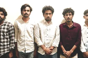 विदेश भेजने और नौकरी दिलाने का झांसा देकर बुलाते, फिर मारपीट कर लूटते थे, 5 आरोपी दबोचे