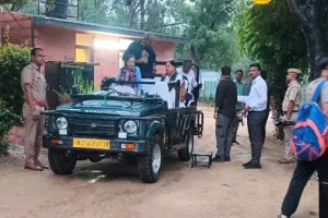 राजस्थान: पूर्व सीएम वसुंधरा राजे ने लिया झालाना में सफारी का आंनद, वन विभाग के मुखिया सहित शीर्ष अधिकारी रहे मौजूद