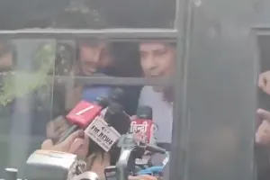 आप का जंतर-मंतर पर प्रदर्शन : हिरासत में सौरभ भारद्वाज, ज्ञानेश कुमार के इस्तीफे की मांग