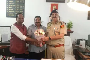 दीपावली पर बाजारों की सुरक्षा बढ़ाने और रात 12:30 बजे तक मेट्रो चलाने की मांग, व्यापार महासंघ ने अतिरिक्त पुलिस आयुक्त से की मुलाकात