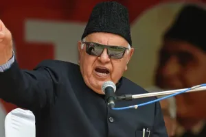 उपराज्यपाल के लौटने के बाद होगा मंत्रिमंडल का विस्तार: फारूक अब्दुल्ला