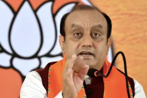 सुधांशु त्रिवेदी का राहुल गांधी पर हमला, बोले- गांधी परिवार ने देश की बर्बादी पर सत्ता की इमारत बनाई