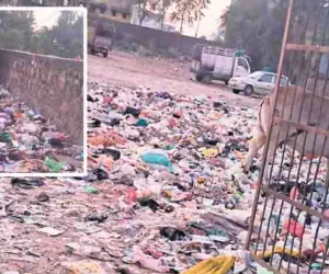 दिया तले अंधेरा, निगम की करोड़ों की जमीन बनी कचरा घर