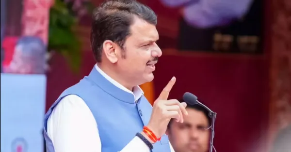 सीएम देवेंद्र फडणवीस को डॉक्टर ऑफ साइंस की मानद उपाधि मिली