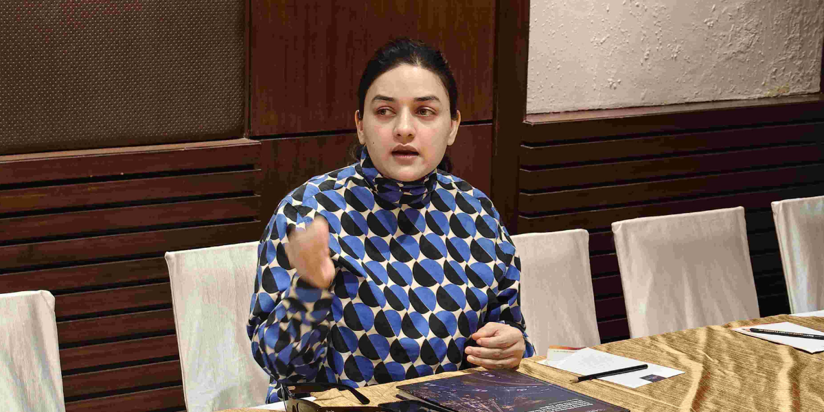 जीएसटी नियमों में बदलाव से ऐप आधारित टैक्सी सेवाओं पर संकट, बढ़ सकता है यात्रियों का किराया