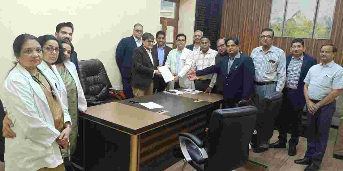 एसएमएस मेडिकल कॉलेज : चिकित्सक शिक्षकों की चुनाव ड्यूटी लगाने का RMCTA ने किया विरोध