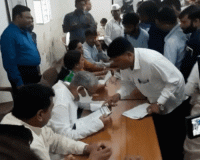 पीसीसी में मंत्री दरबार: बृजेंद्र ओला और ममता भूपेश ने सुनी लोगों की समस्याएं