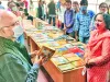कुलपति ओम थानवी ने भेंट कीं 750 पुस्तकें 