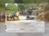 उत्तराखंड में नदी में बही पर्यटकों की कार, 9 लोगों की मौत